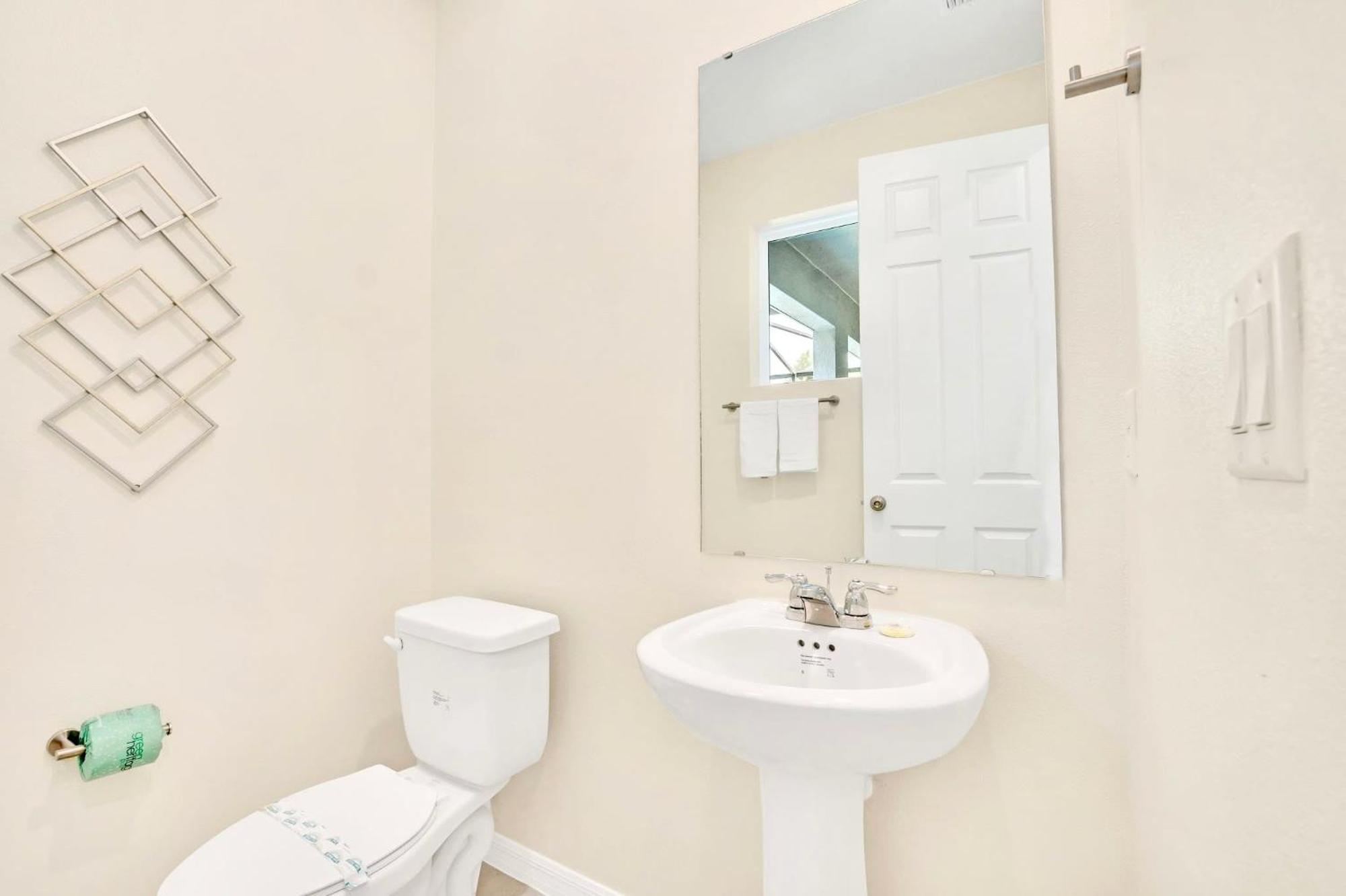 Holiday home Stunning Rare Front 7br - Sleeps 14 - Pool, Hot Tub, & Games! *
