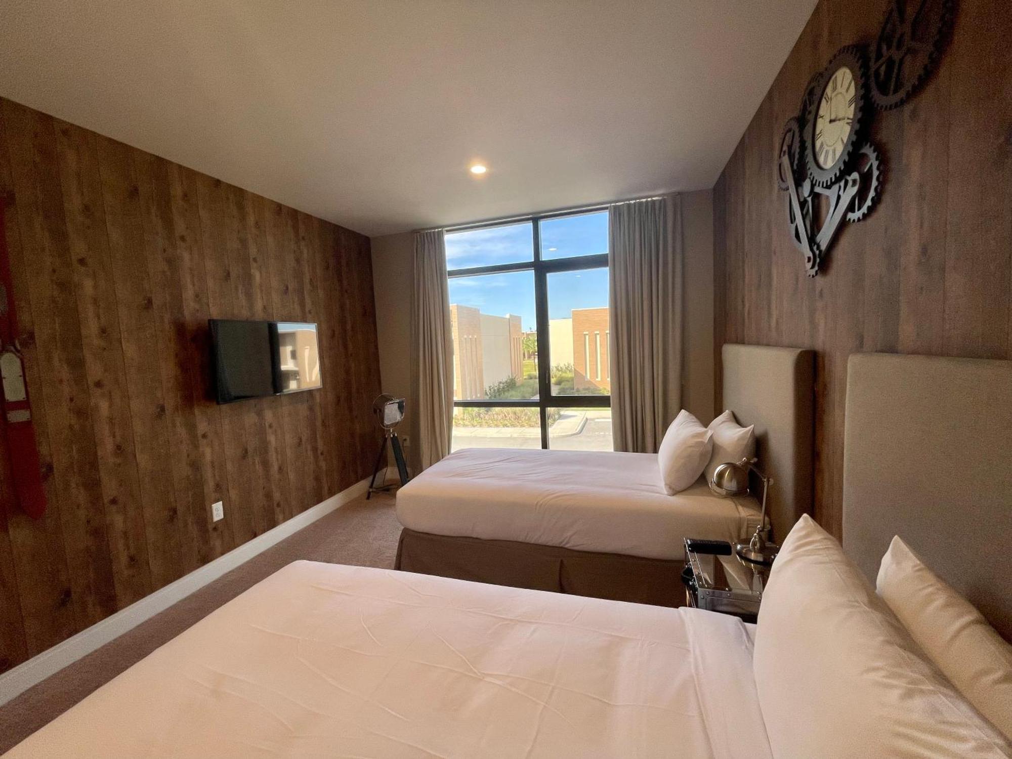 In 7 Min From Parks - 4 Bedrooms With En-suite Bathrooms! Orlando