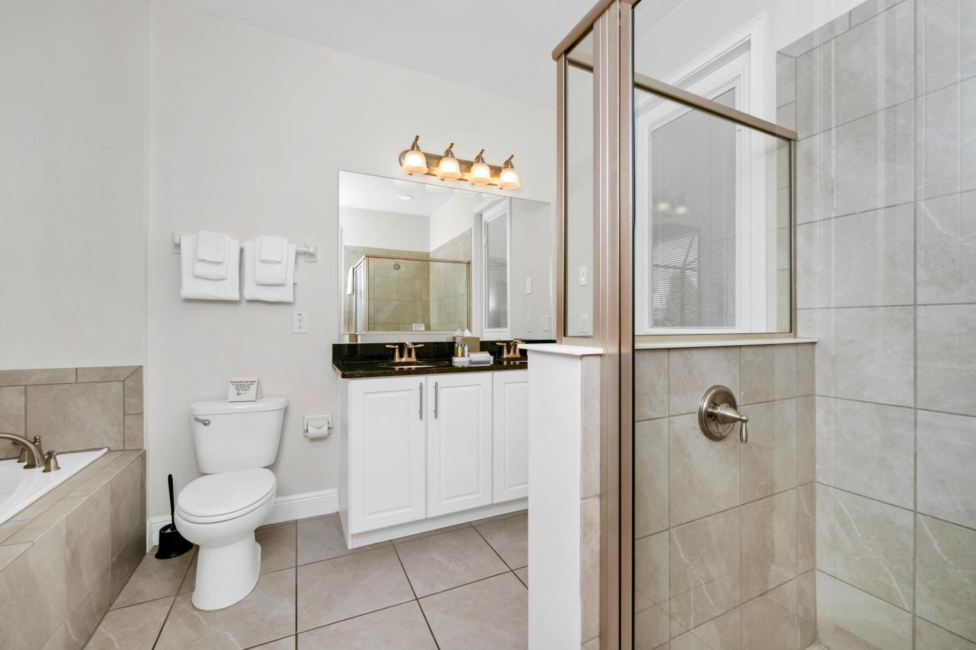 Spacious With Private Pool Near With Water Park Access At Encore By Renty - 7720ff Holiday home *