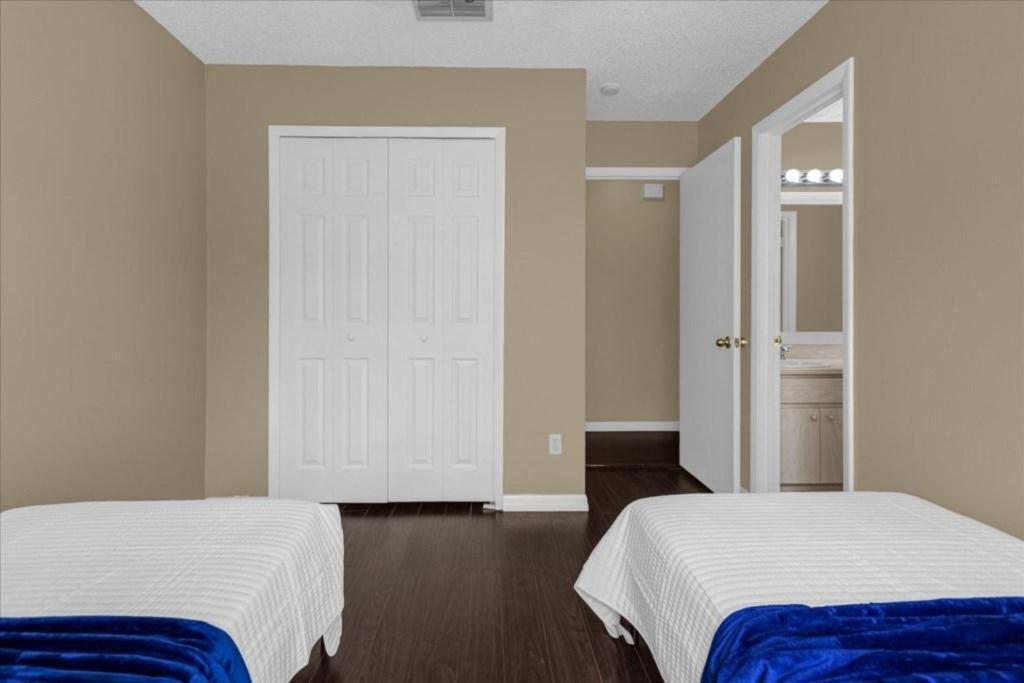 5bd 2 Bath With Gameroom & Pool 1 Story House * Orlando