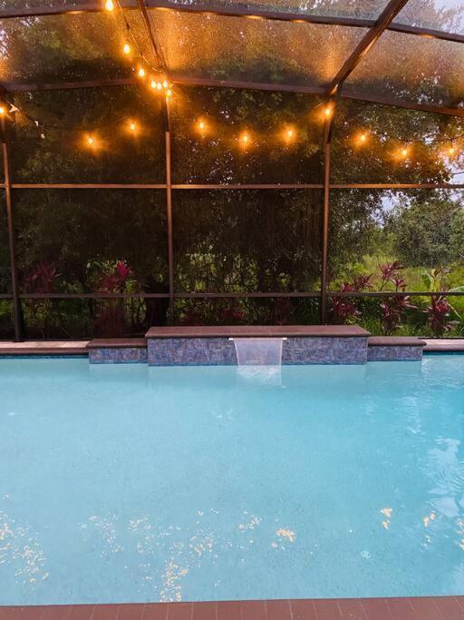 Peaceful 5-bedroom House With Pool! Orlando