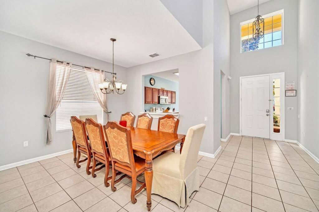 Guardians Theater 5br W Pool Hot Tub * Orlando