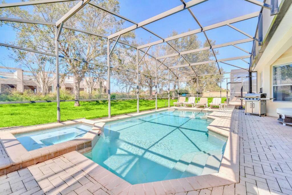 Villa Guardians Theater 5br W Pool Hot Tub