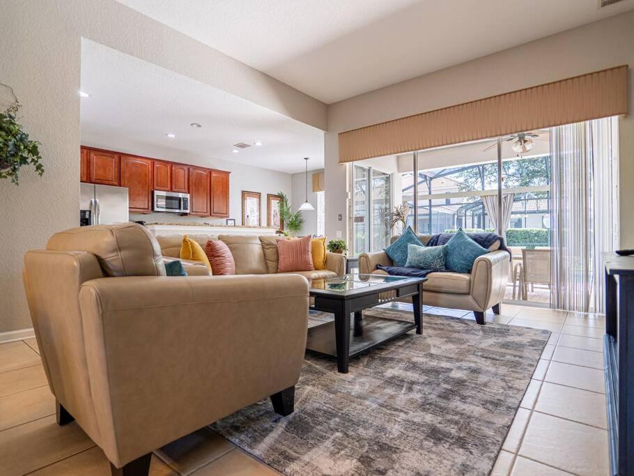 Luxury 5br With Private Pool And *