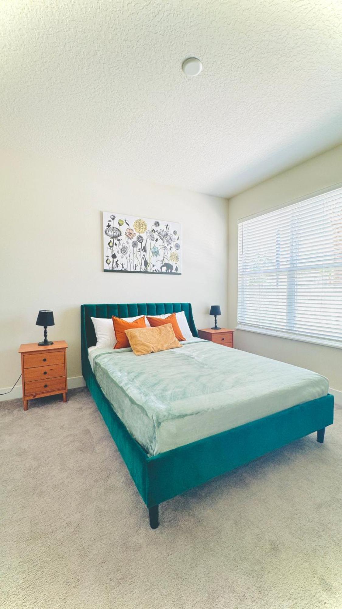 Your Next Ig Post: Luxury Modern Close To Villa