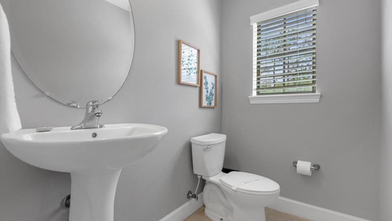 Spring Break Paradise! Renovated Townhome By Holiday home Orlando
