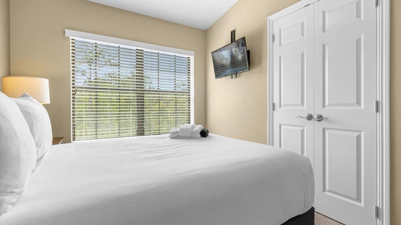 Spring Break Paradise! Renovated Townhome By Holiday home
