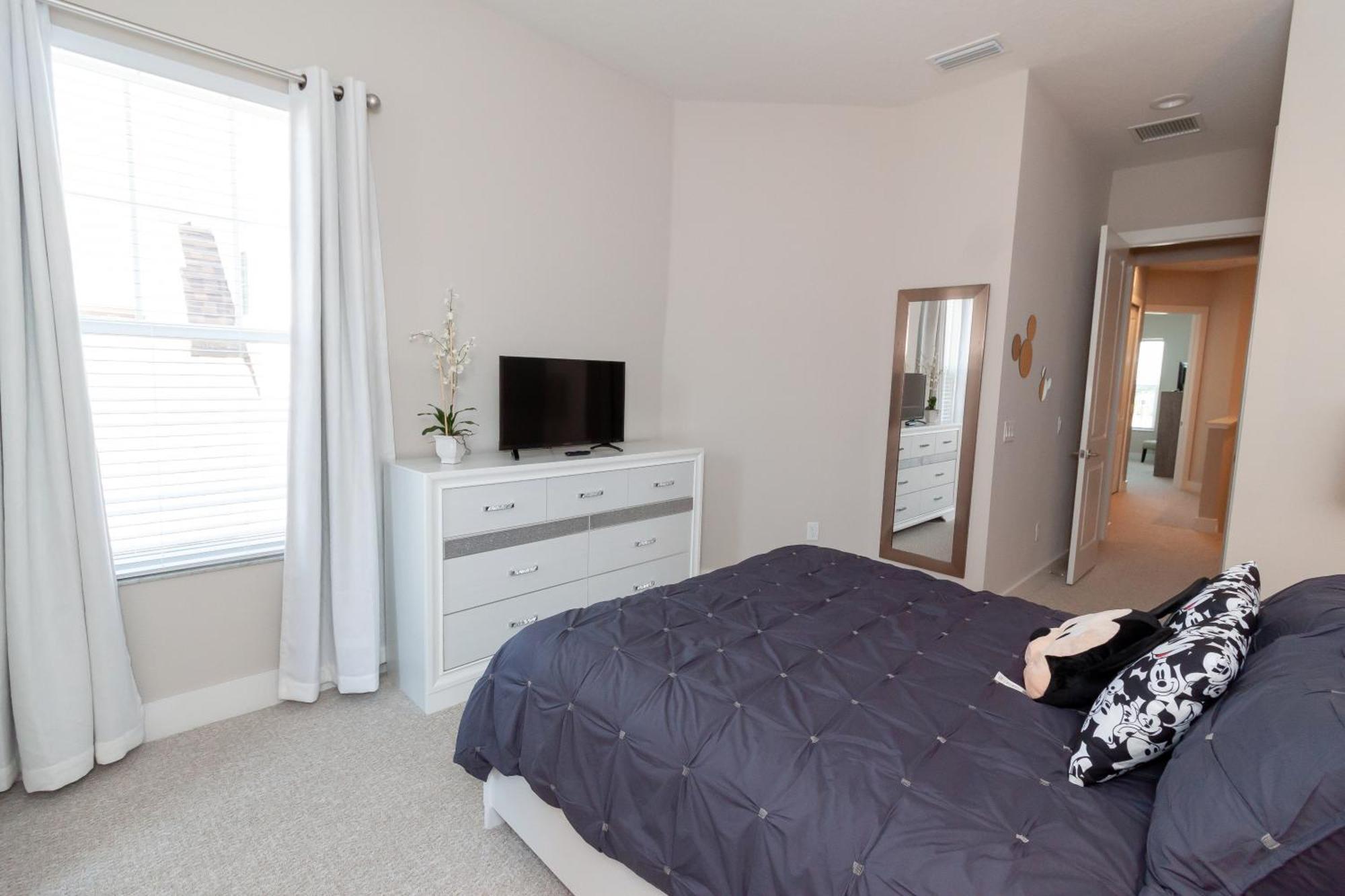 4 Bedroom 4 Ba Self Check-in Close To Theme Parks Villa