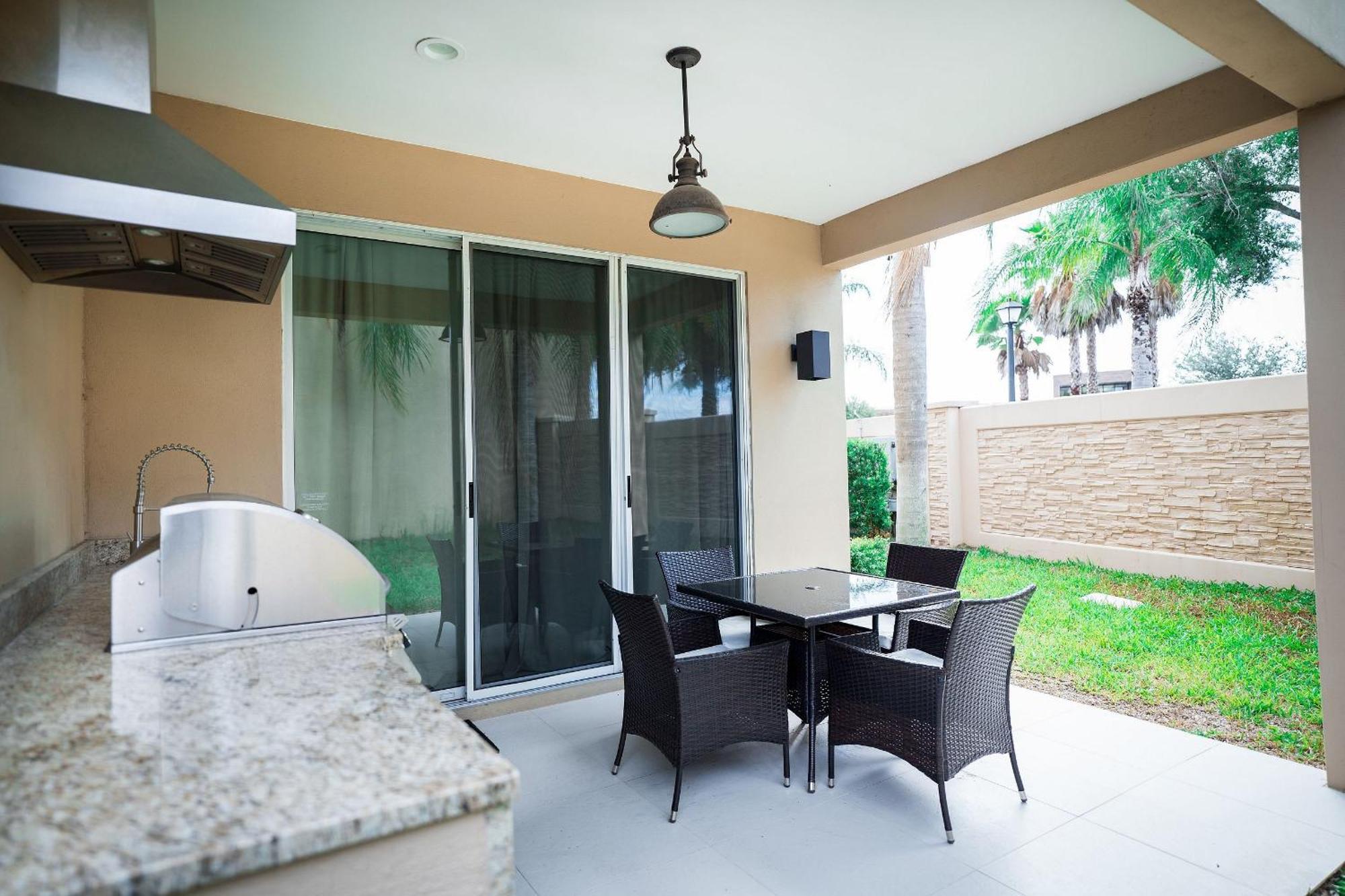 Villa 4 Stylish Luxury
