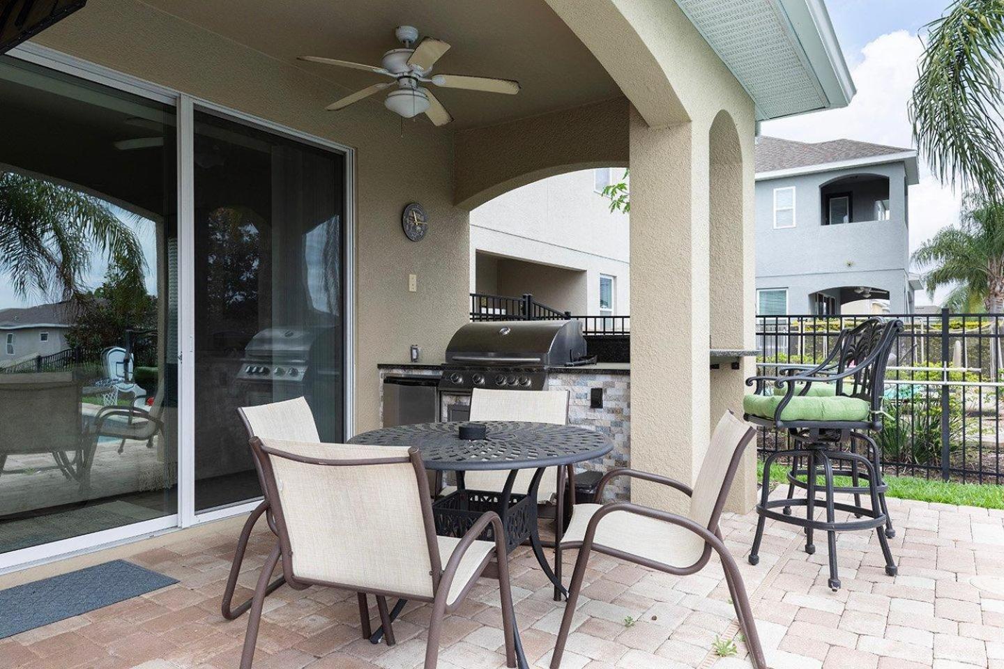 Ec083 - The Wonderland House - Crs * Orlando