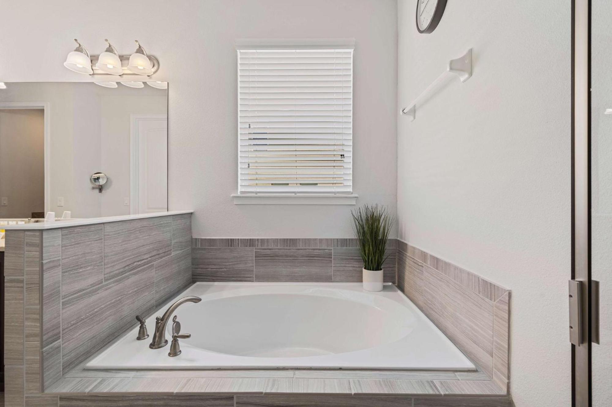 Ec484 - The Tranquil Getaway *