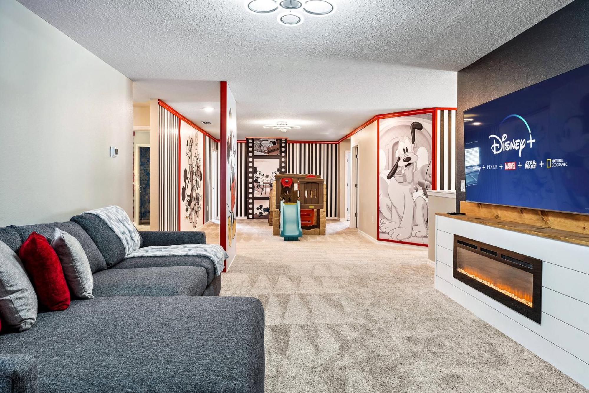 Exquisite, Brand New 10br8ba For Up To 28 Guests Orlando