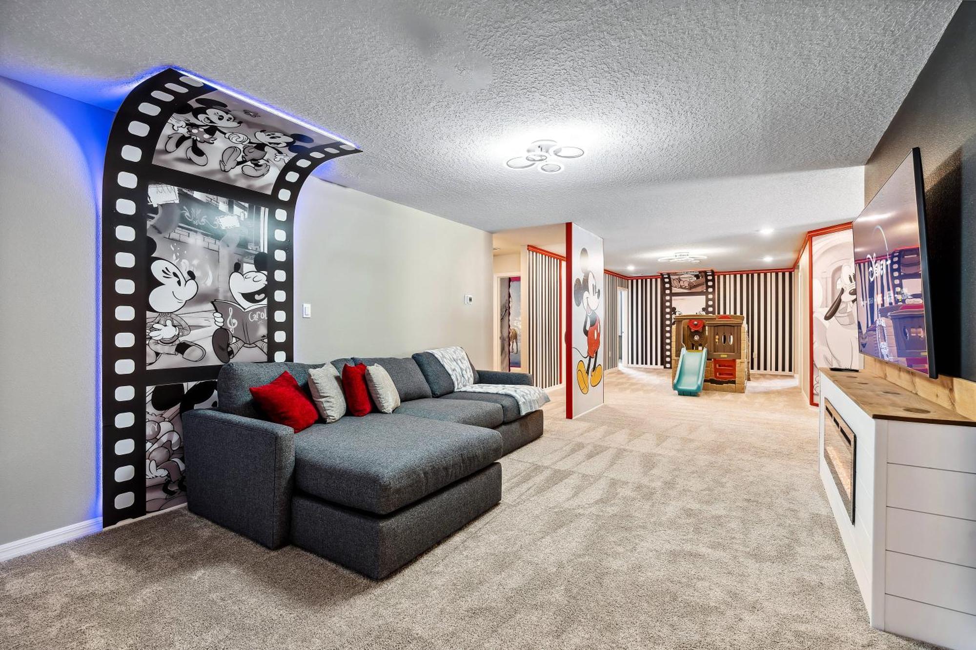 Exquisite, Brand New 10br8ba For Up To 28 Guests Orlando