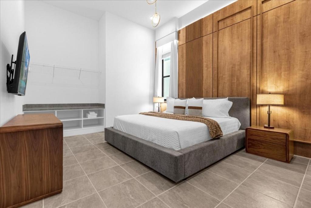 Holiday home 15 Bedrooms-16 Bathrooms- Paradiso Grande 6313ss Orlando