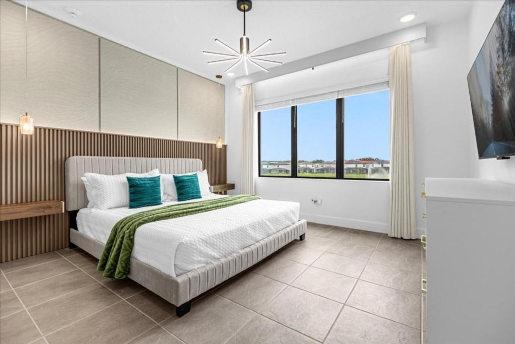Holiday home 15 Bedrooms-16 Bathrooms- Paradiso Grande 6313ss *