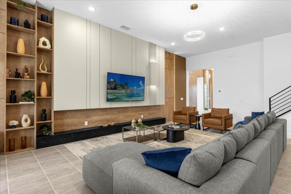 15 Bedrooms-16 Bathrooms- Paradiso Grande 6313ss Orlando