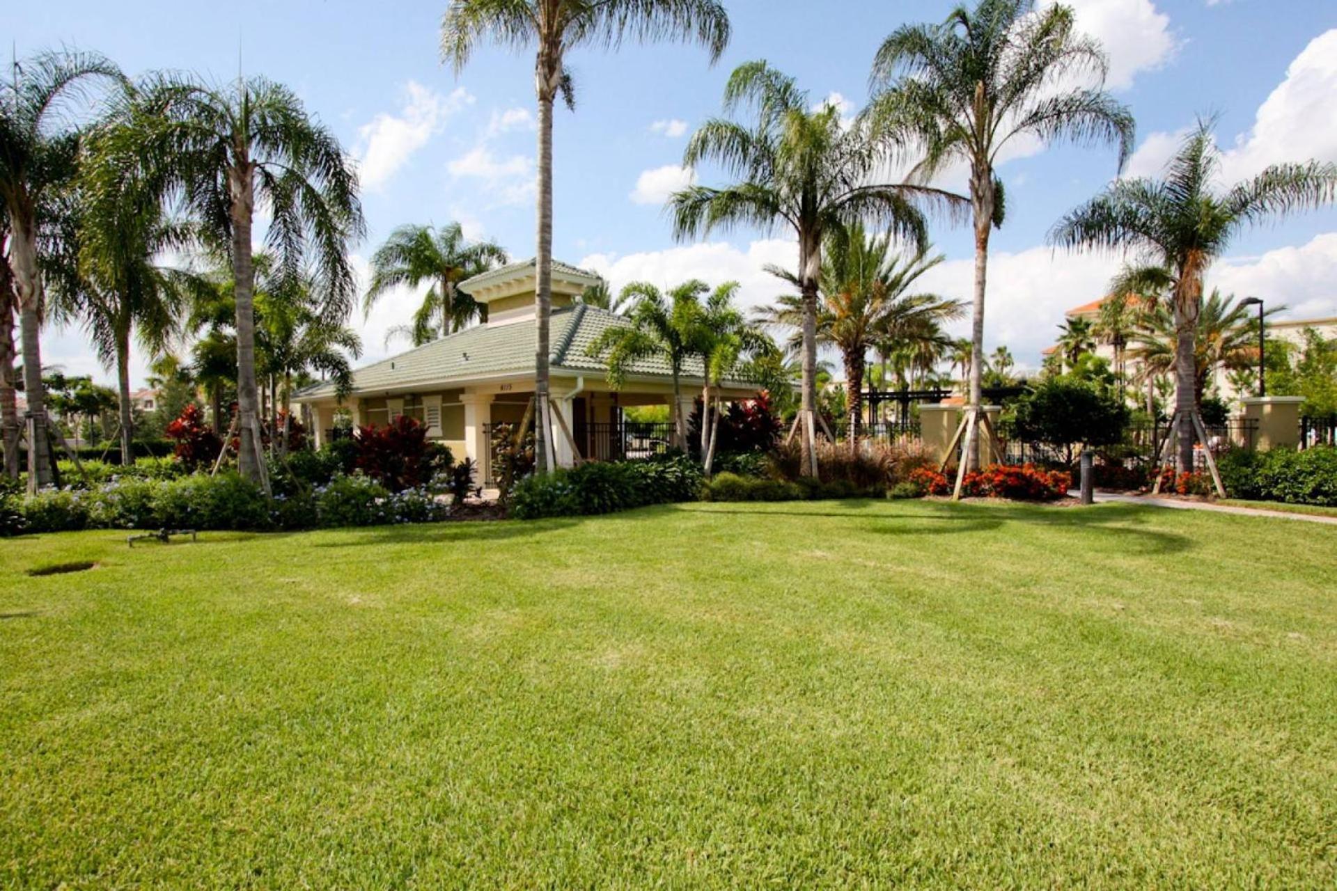 4013 Vista Cay 2