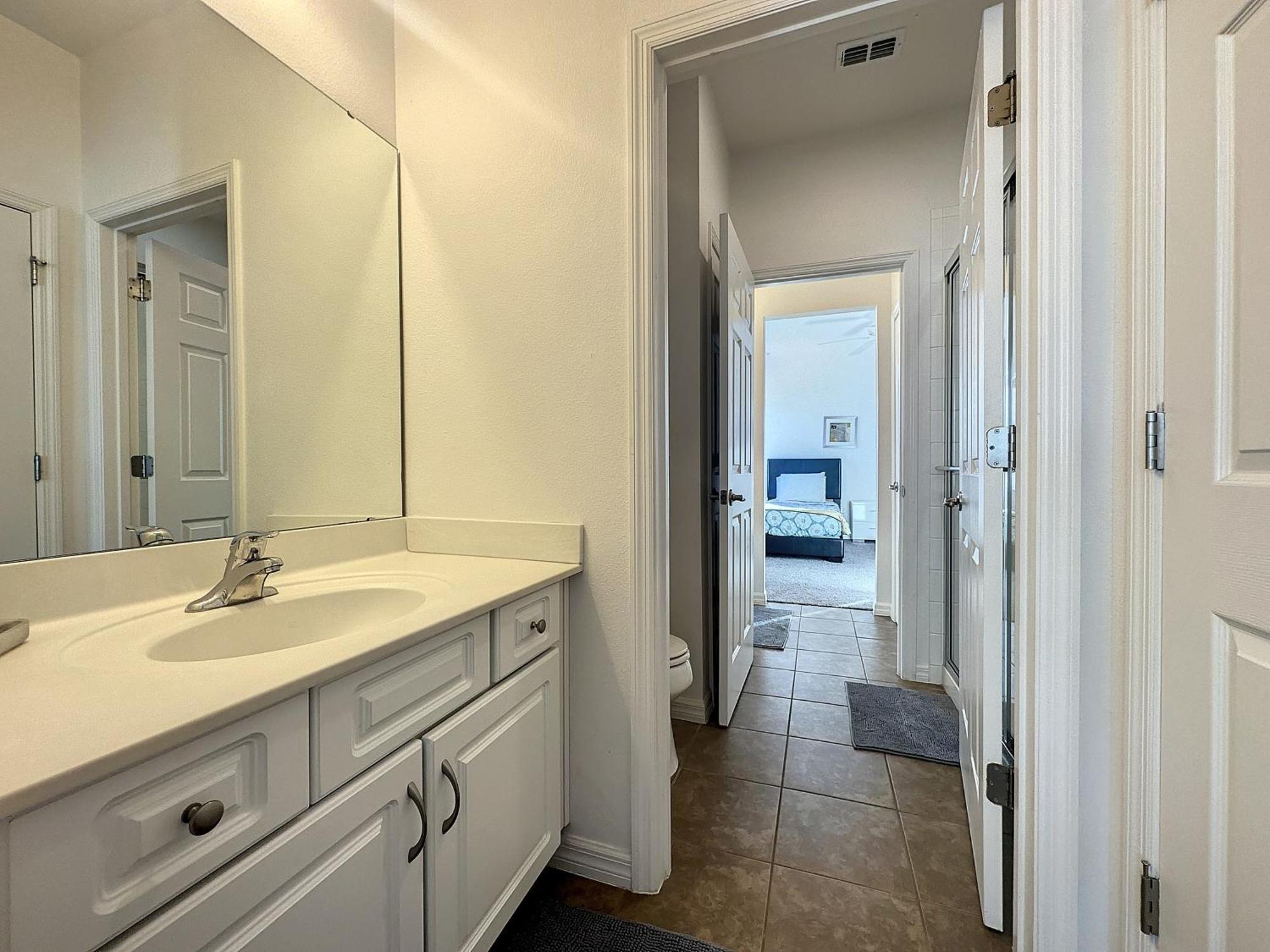 Villa - Providence 70
