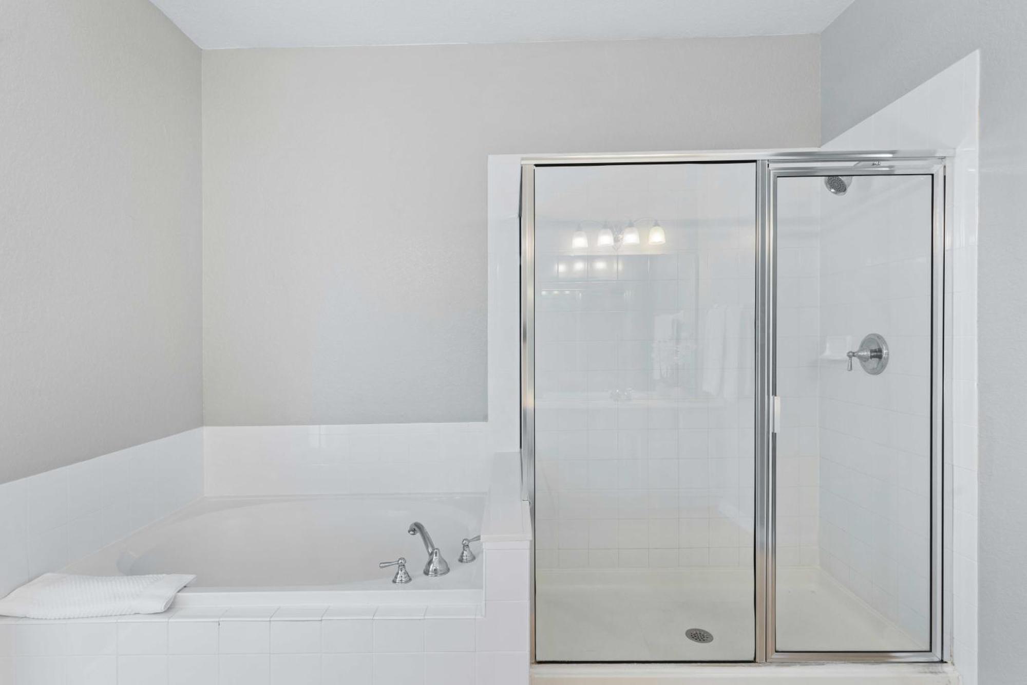 5049 Shoreway Loop 203 Apartment