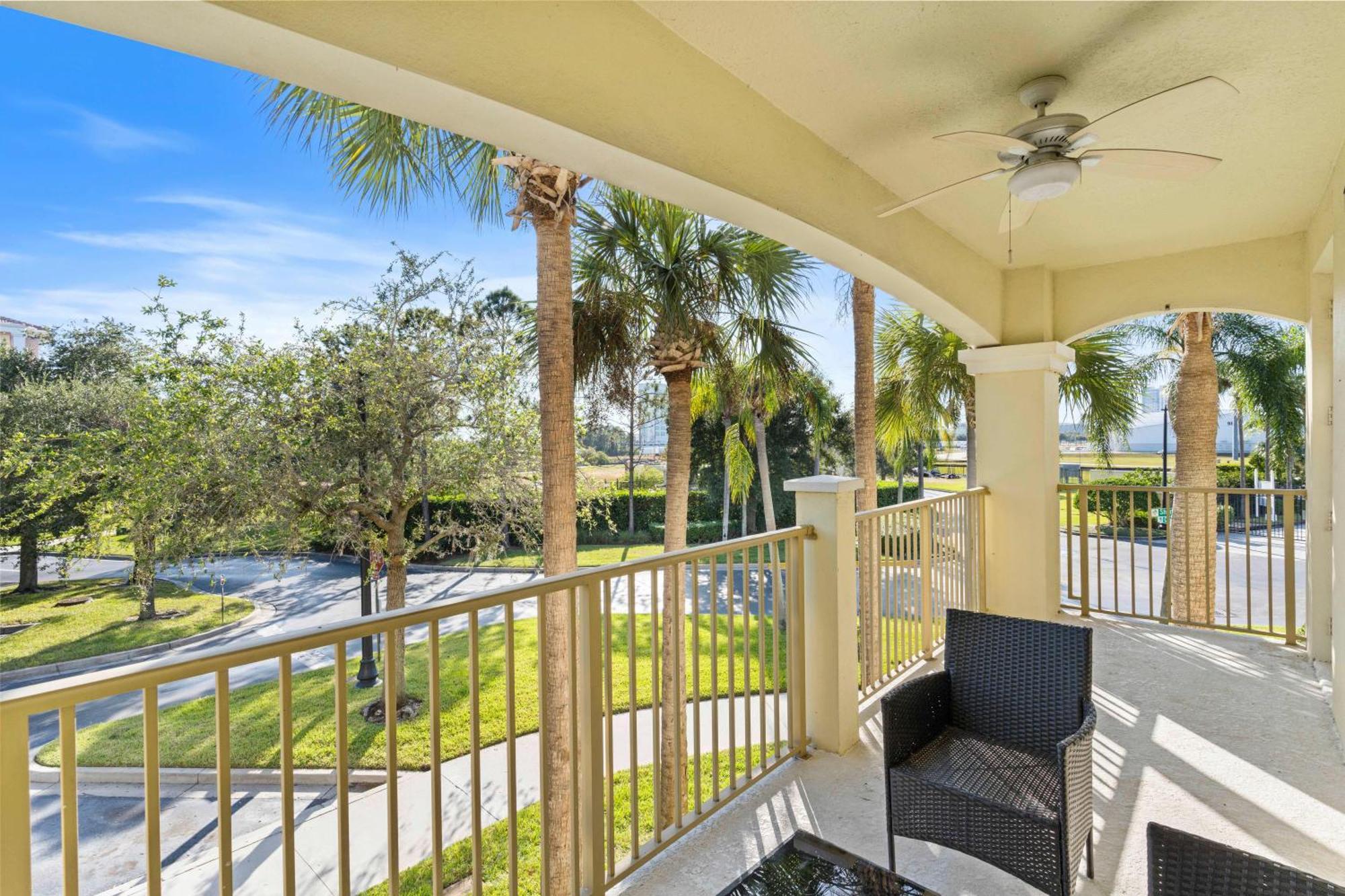 5049 Shoreway Loop 203 Apartment