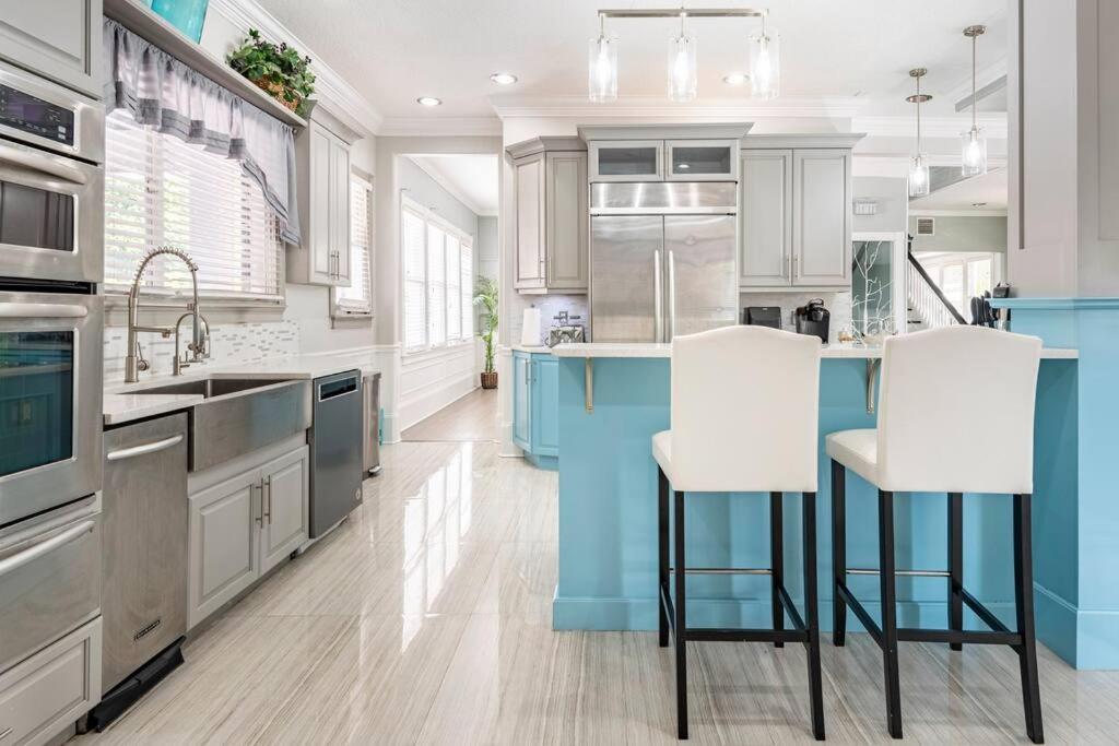 Luxury 6000 Sqft Mansion In Downtown Sleeps 14 * Orlando