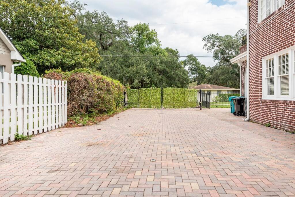 Luxury 6000 Sqft Mansion In Downtown Sleeps 14 Orlando