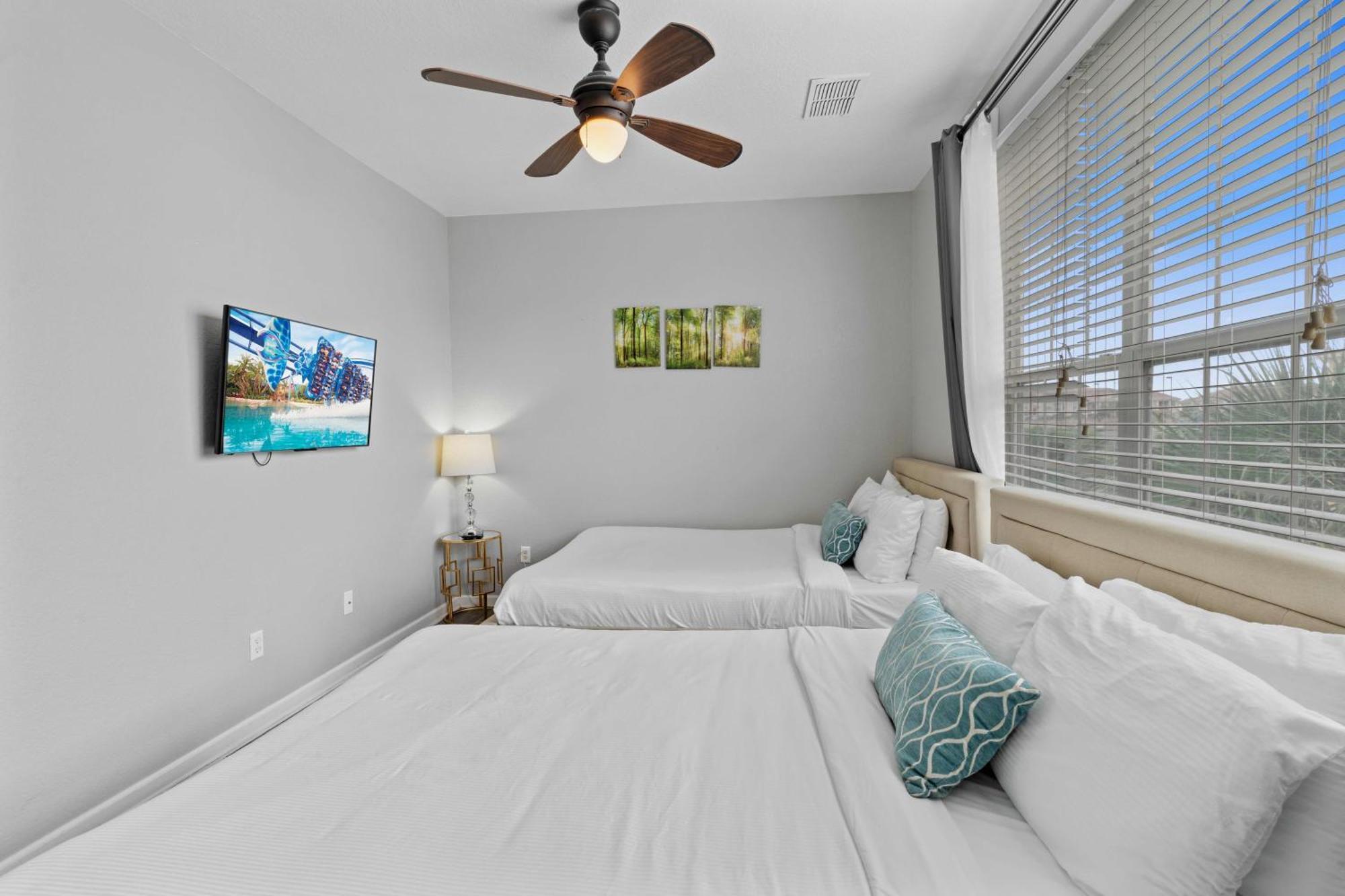 Vista Cay 245 By *