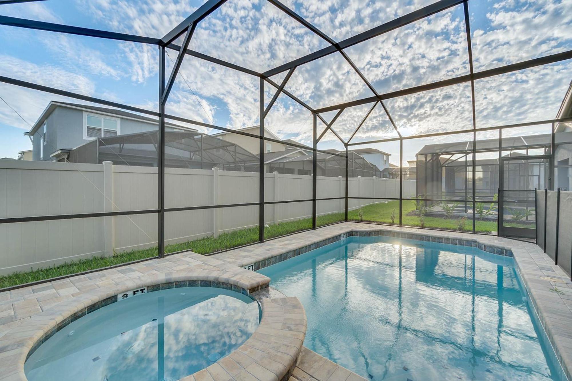 - Solara 489 Villa Orlando
