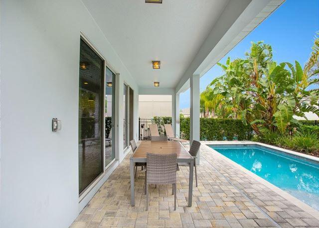 - Encore 647 Villa Orlando