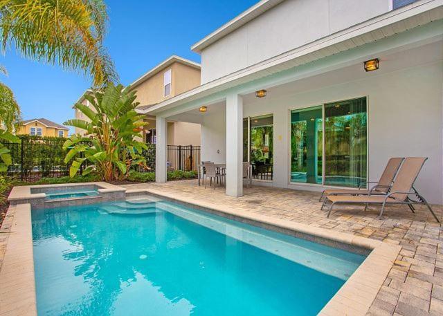 - Encore 647 Villa Orlando