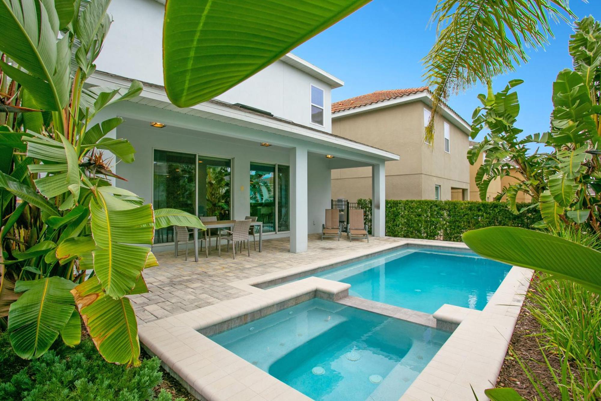- Encore 647 Villa Orlando
