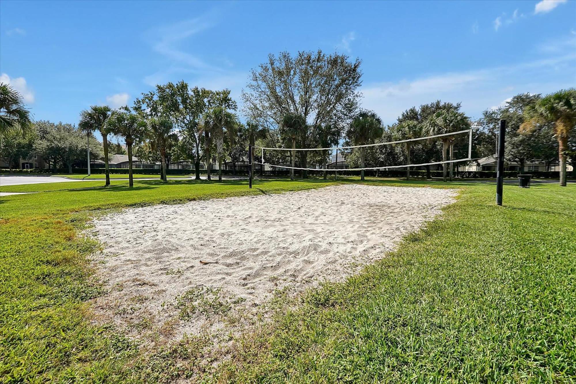 Large Pool In Windsor Hills
