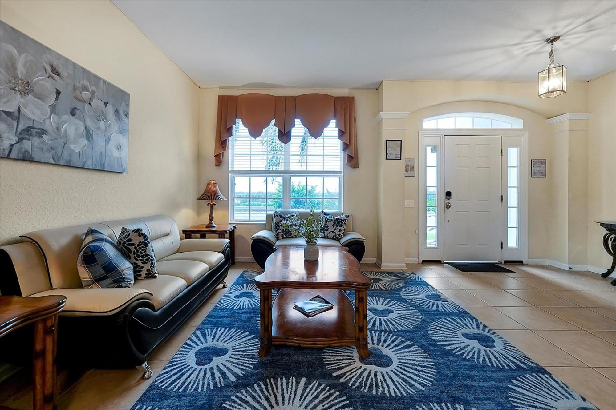 Large Pool In Windsor Hills Holiday home