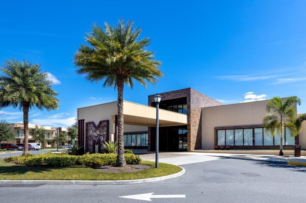 3 Bedrooms- 3,5 Bathrooms- Magic Village 3155pl Orlando