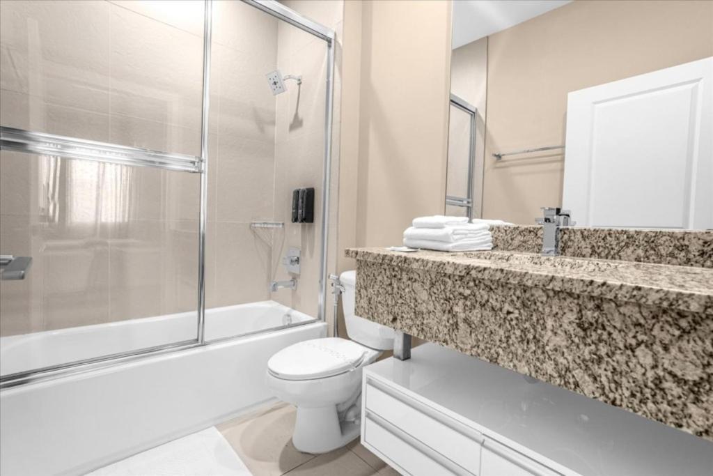 3 Bedrooms- 3,5 Bathrooms- Magic Village 3155pl Orlando