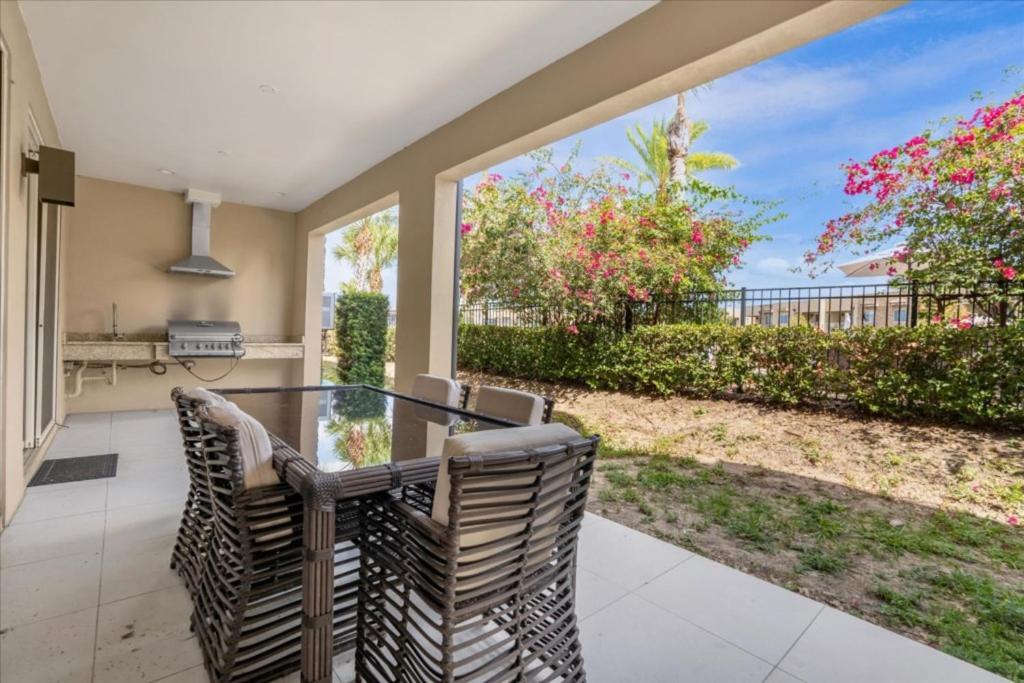3 Bedrooms- 3,5 Bathrooms- Magic Village 3155pl * Orlando