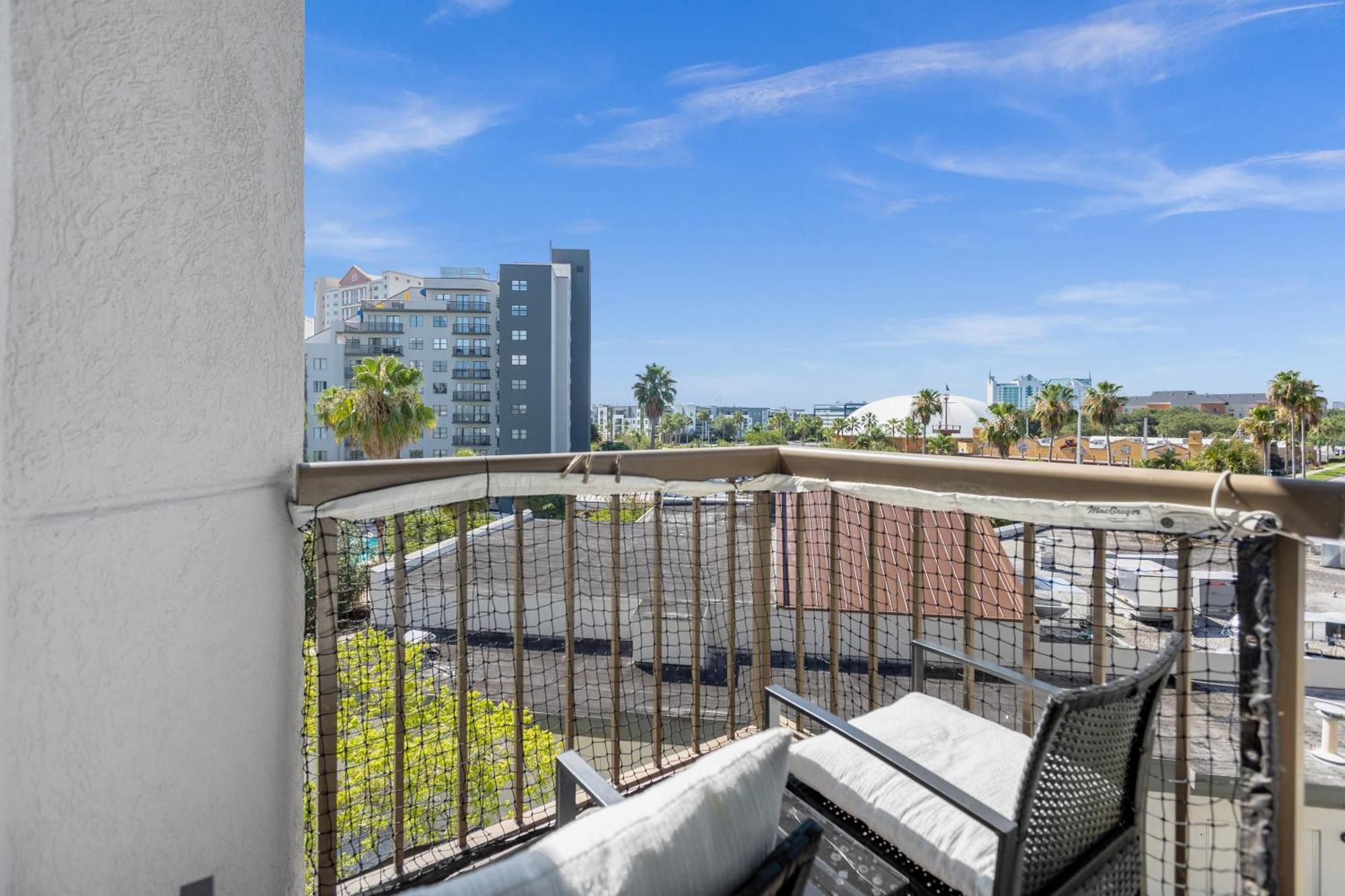 Apartment Cozy On International Dr. Near Universal