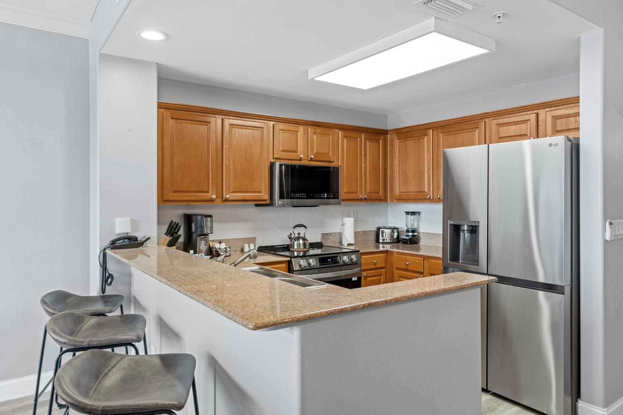 5-min To Lakeside Retreat Apartment Orlando