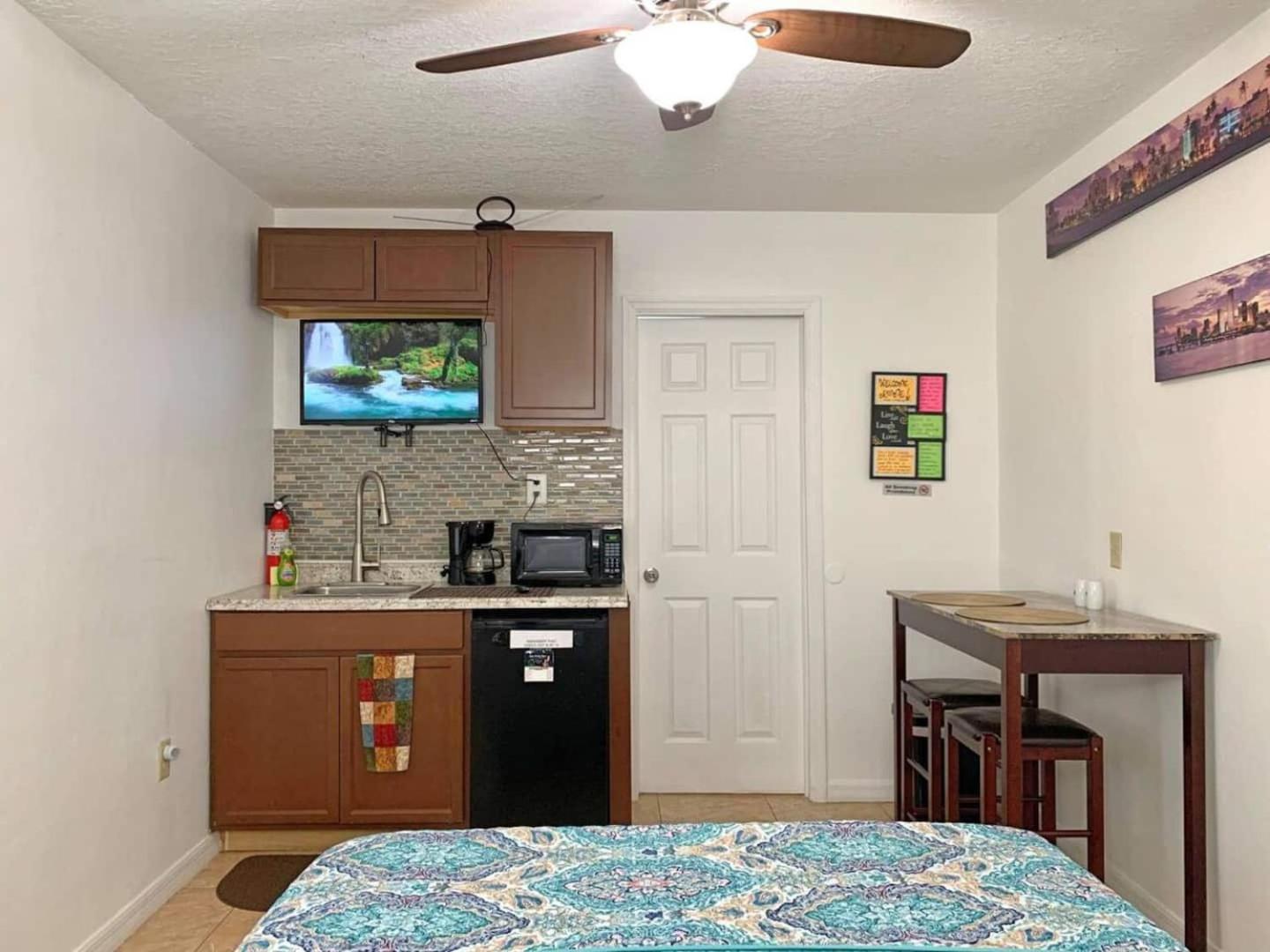 Holiday home 1Br Escape Wi-Fi Pet-Friendly Near Dt *