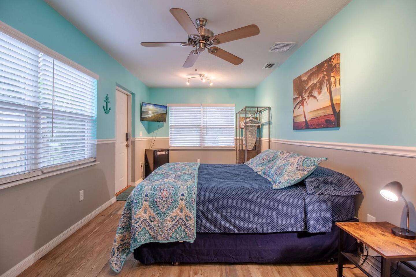 Chic 1Br Kitchenette Pets Welcome Holiday home *