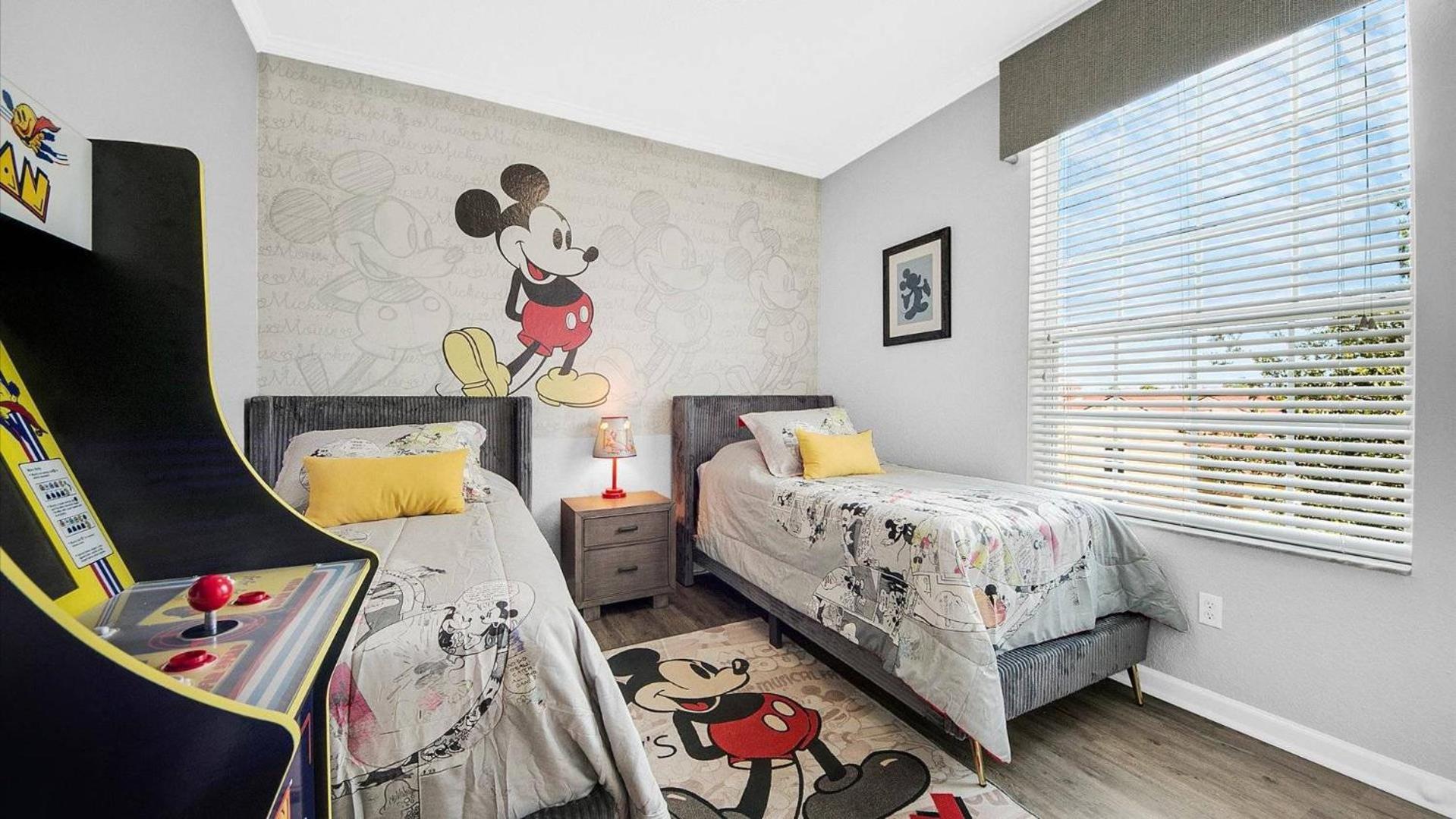 Apartment Windsor Hills 1040 By