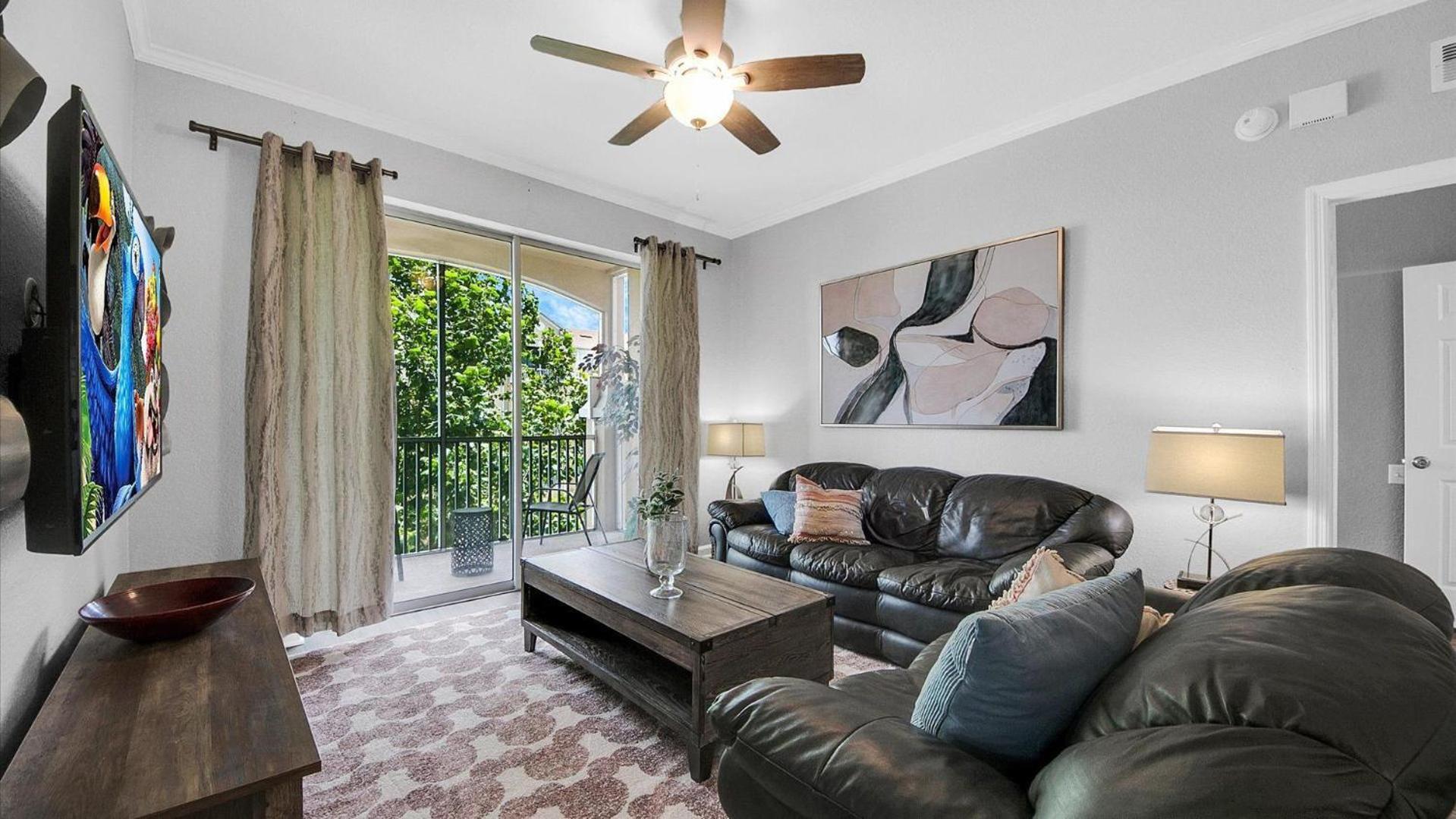 Apartment Windsor Hills 1040 By