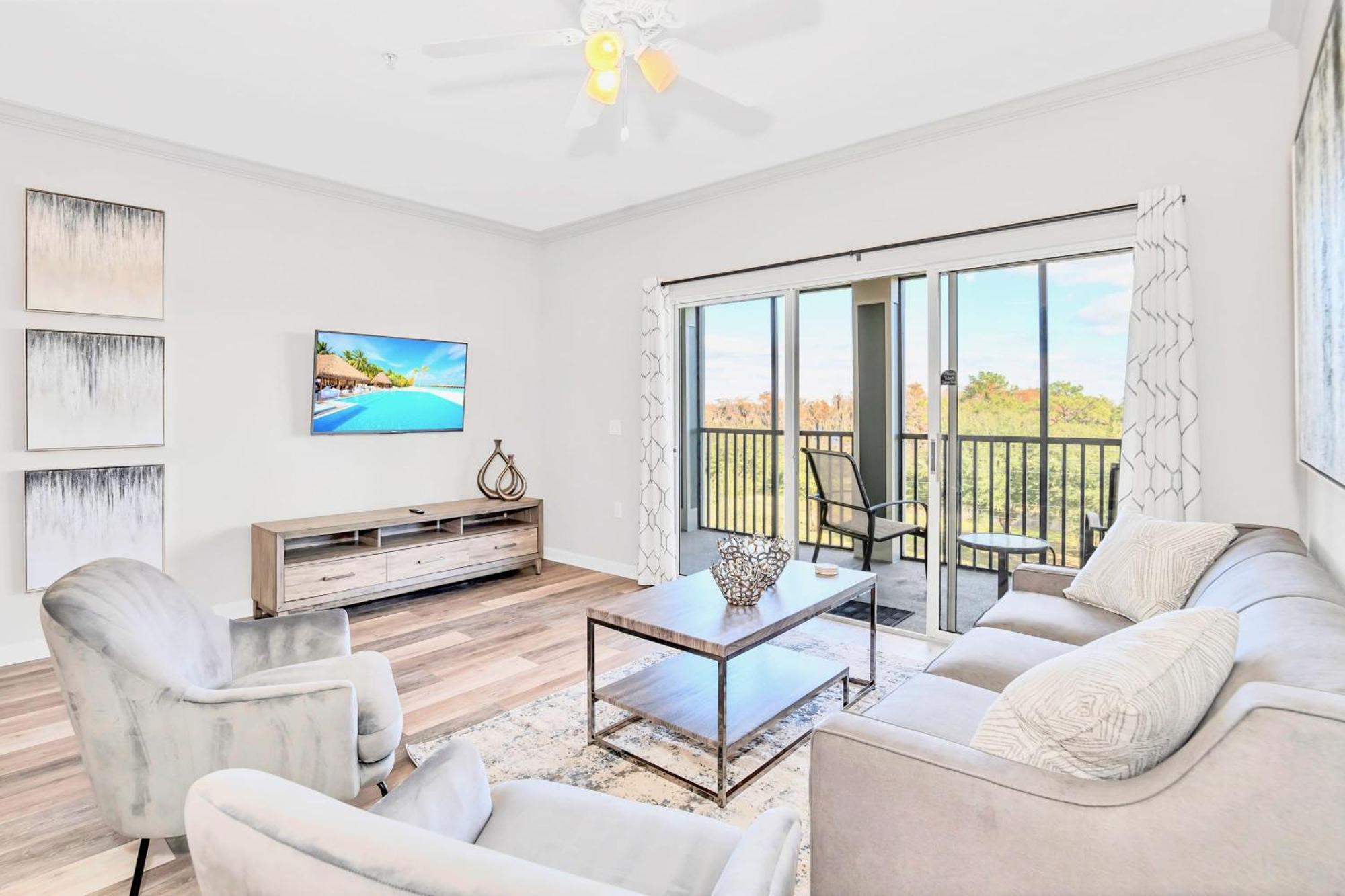 Luxury 3br Near - Pool And Hot Tub! Holiday home