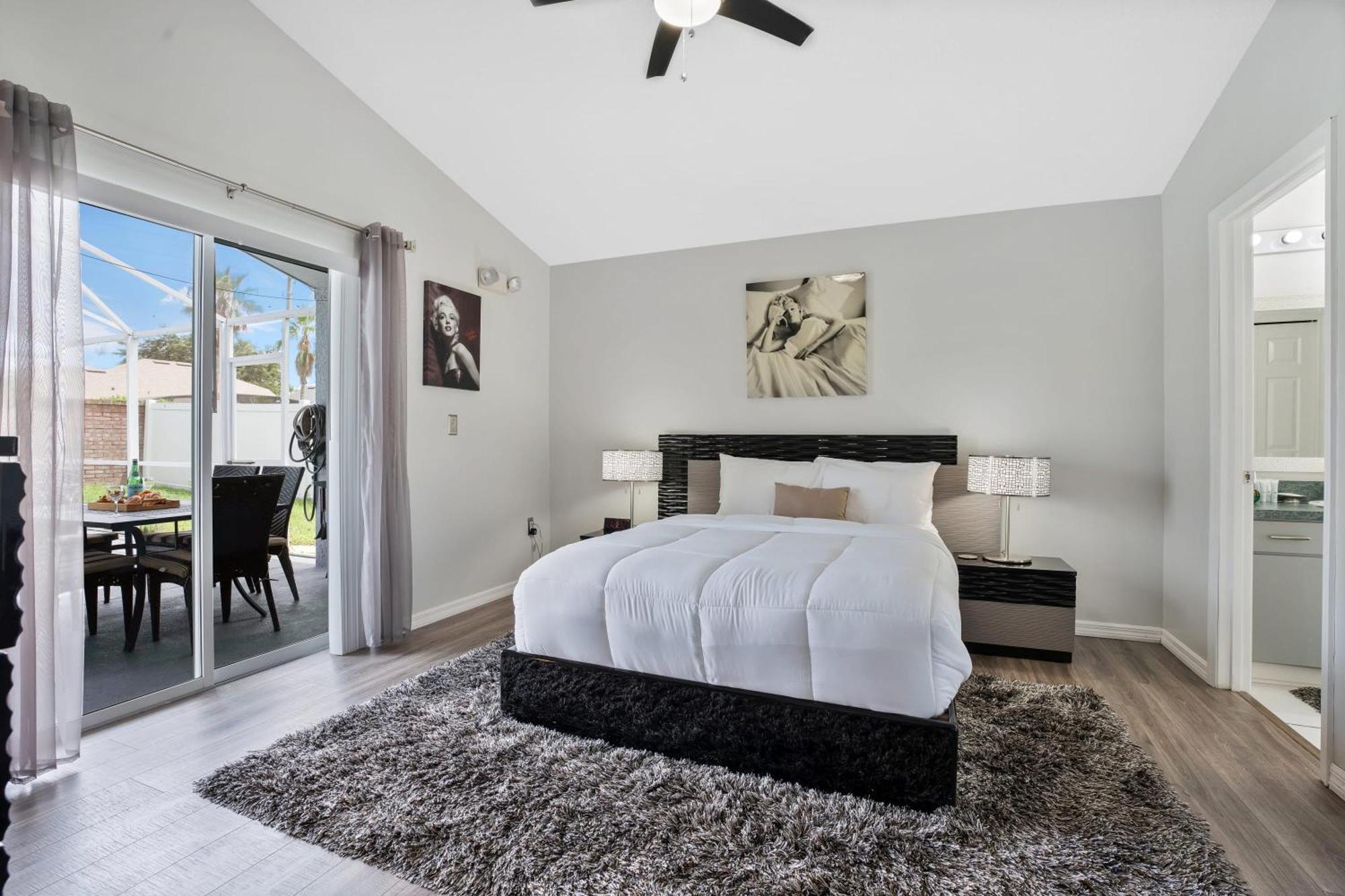 Stunning Near World Holiday home *