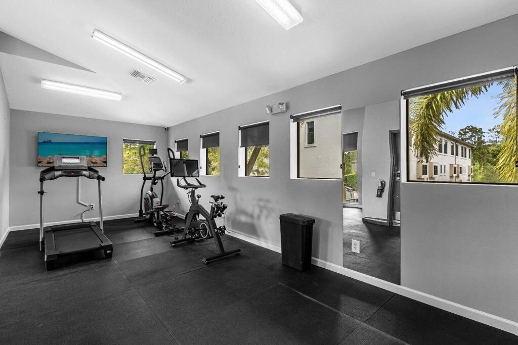 Themed 4br Family Townhome Inside Area Orlando
