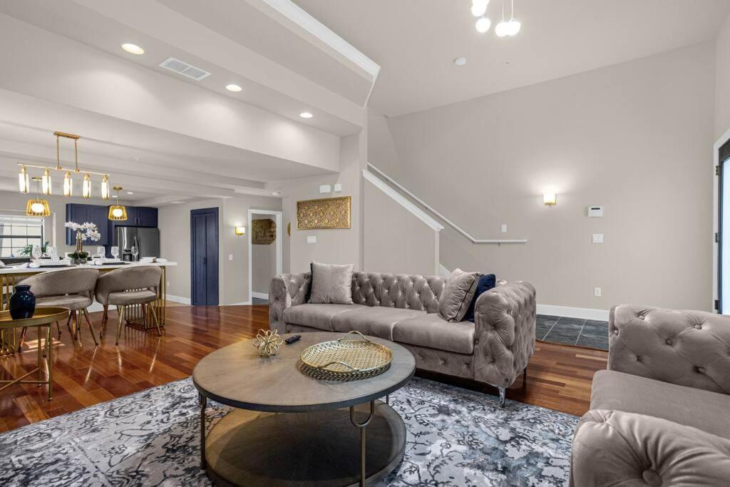 Themed 4br Family Townhome Inside Area * Orlando