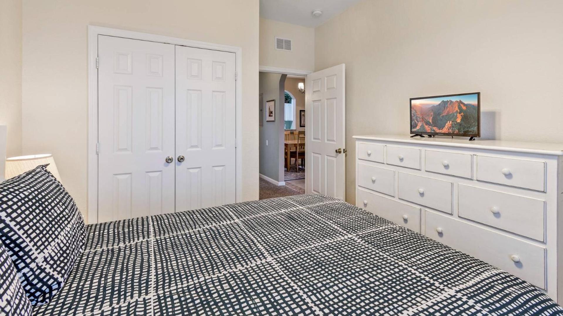 Windsor Hills 990 By Apartment *