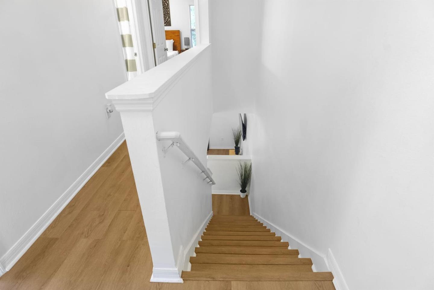 Pet Friendly 20 Min To Disney Free Wifi!