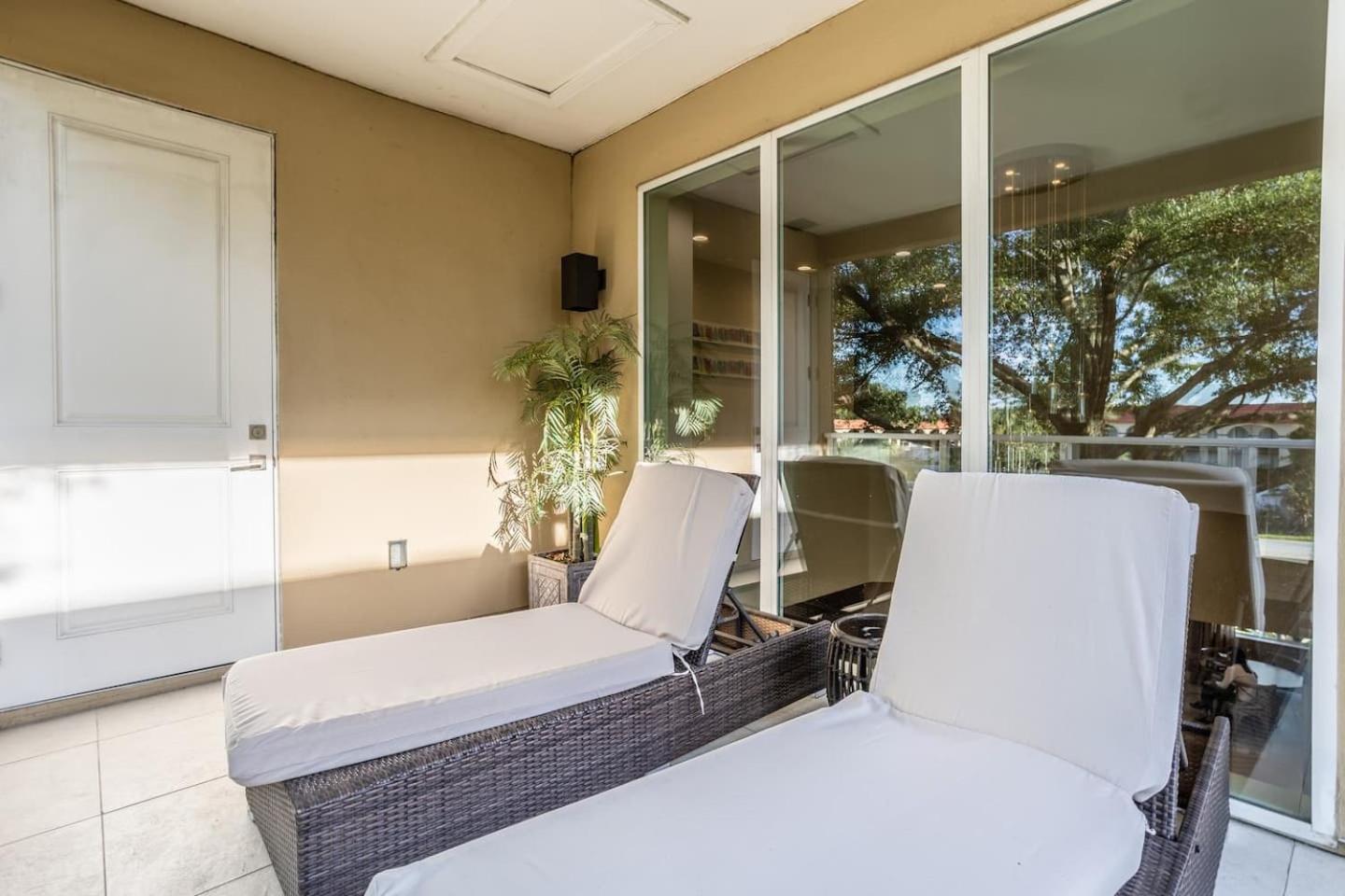 Disney Dreams! 4Br Game Room Gym!