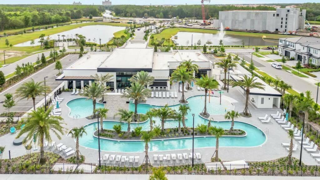 Brand New 5bedrooms At Paradiso Grande *